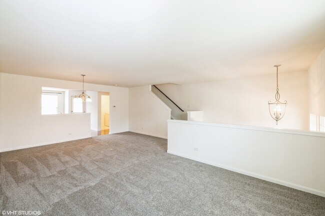 3404 Neubauer Circle in Lindenhurst, IL - Building Photo - Building Photo