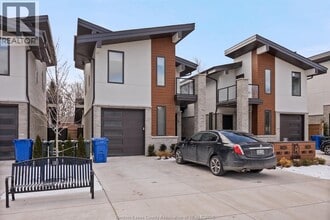 1825 Edgemore Ave in Lasalle, ON - Building Photo - Building Photo