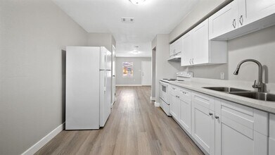 7810 Glass St in Houston, TX - Building Photo - Building Photo