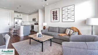 15950 Chase Hill Blvd in San Antonio, TX - Building Photo