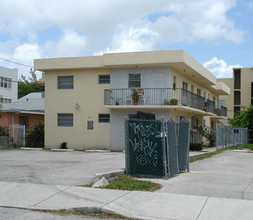 753 SW 5th St in Miami, FL - Building Photo - Building Photo