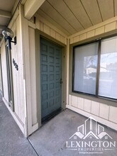 4828 Mary Kate Dr in Sacramento, CA - Building Photo - Building Photo