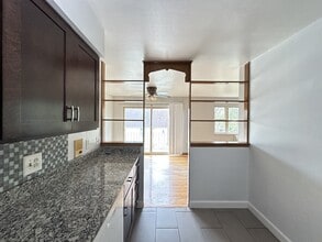 1026 S River Rd in Des Plaines, IL - Foto de edificio - Building Photo