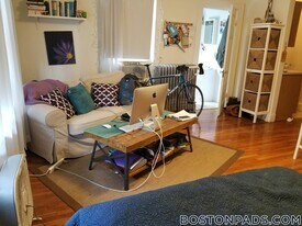 44 Central St, Unit 3 in Somerville, MA - Building Photo