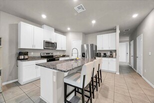 3550 San Bernardino Wy in Lake Worth Beach, FL - Building Photo