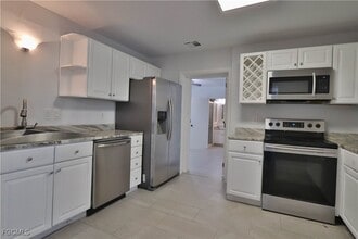 305 Bougainvillea Rd W in Lehigh Acres, FL - Foto de edificio - Building Photo