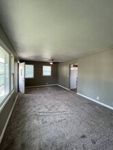 9218 Meredith Ave in Omaha, NE - Building Photo - Building Photo