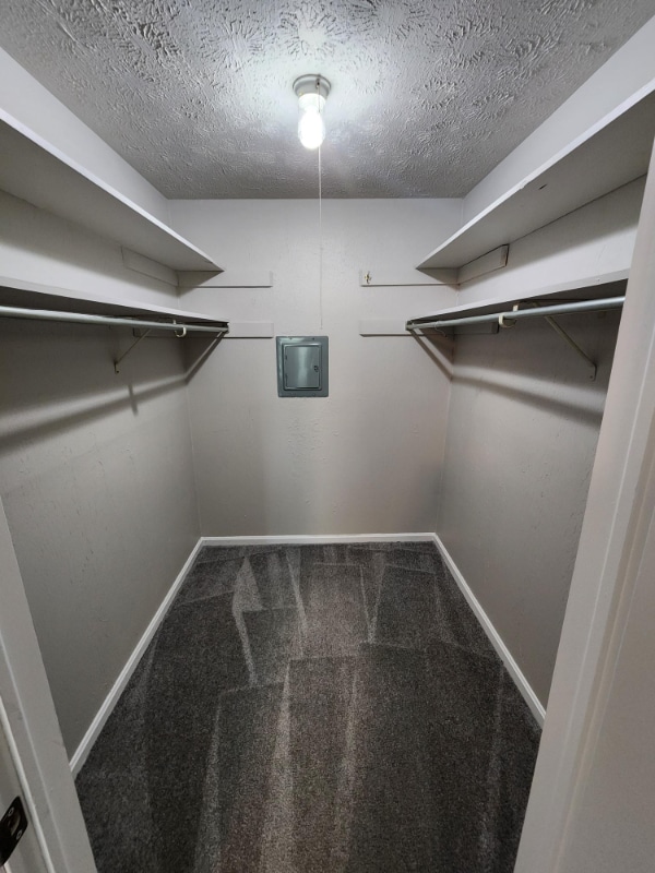 201 Rose Ln St SW in North Canton, OH - Building Photo - Building Photo