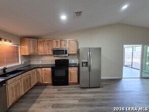 4018 Sunrise Cove Dr in San Antonio, TX - Building Photo - Building Photo