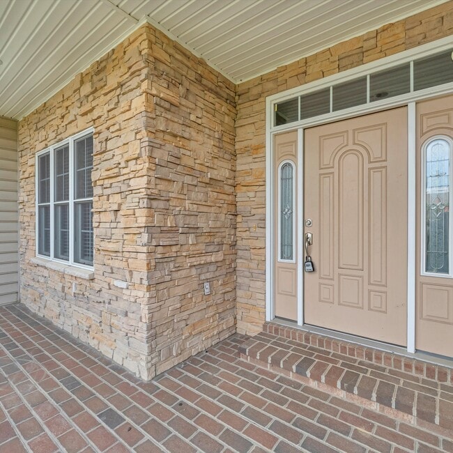 2035 Northside Dr in Blacksburg, VA - Building Photo - Building Photo
