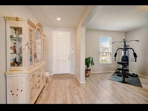 1040 Estes Park in Taylor, TX - Foto de edificio - Building Photo