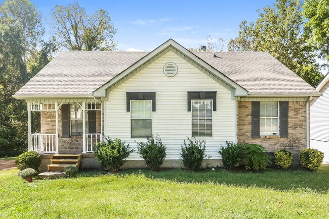property at 609 Cedarhill Ct