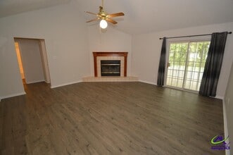 309 Northlake Dr in Warner Robins, GA - Building Photo - Building Photo