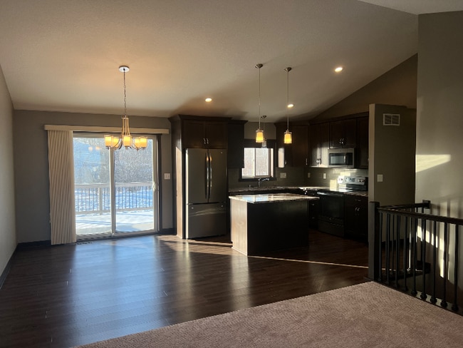 306 Luella Pl NE in Stewartville, MN - Building Photo - Building Photo