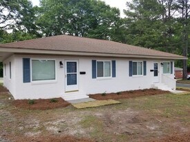 1911 Peachtree St in Goldsboro, NC - Building Photo