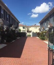 218 S Tampania Ave in Tampa, FL - Building Photo - Building Photo