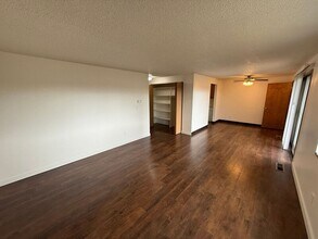 656B Taybin Rd NW in Salem, OR - Building Photo - Building Photo