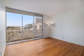 1801 Lavaca St in Austin, TX - Building Photo - Building Photo