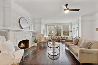 120 Keeney St in Evanston, IL - Building Photo - Building Photo