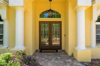 18806 Chemille Dr in Lutz, FL - Building Photo - Building Photo