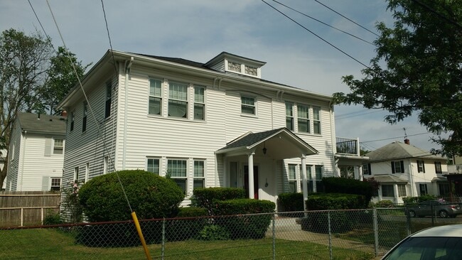 property at 256 Niagara St
