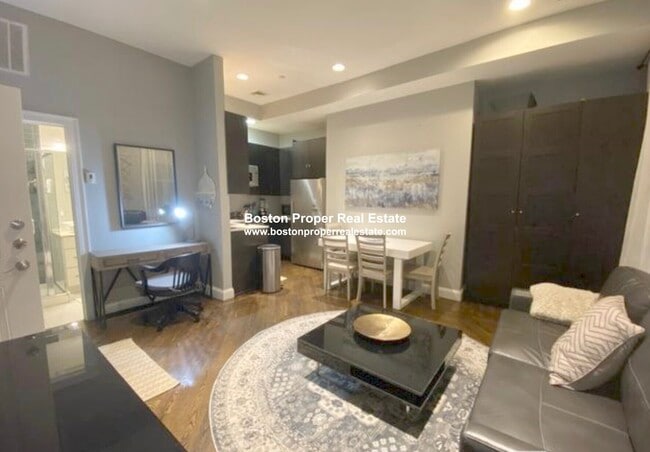 22 Hancock, Unit 201 in Boston, MA - Building Photo - Building Photo