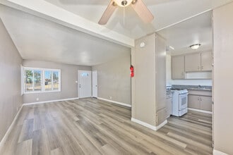 Desert Oasis Apartments in Ridgecrest, CA - Building Photo - Building Photo