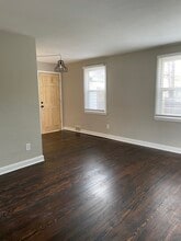 306 E Washington St in Urbana, IL - Foto de edificio - Building Photo