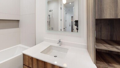 1524 W Chicago Ave, Unit 3w in Chicago, IL - Building Photo - Building Photo