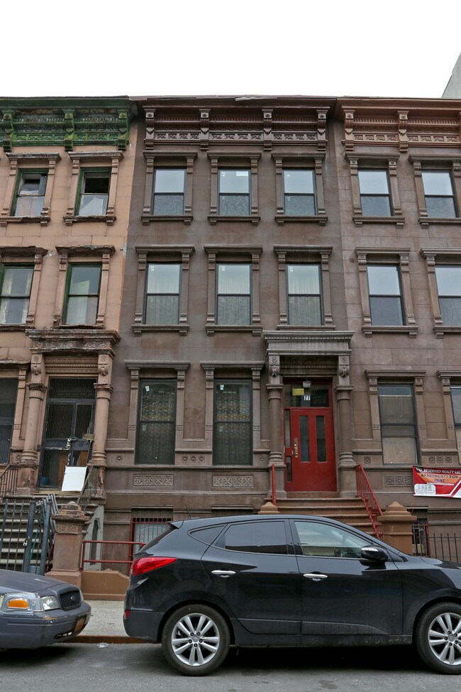 77 W 118th St in New York, NY - Building Photo - Building Photo