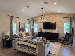 67924 Rio Vista Dr in Cathedral City, CA - Building Photo - Building Photo