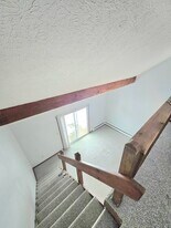 9110 N Lima Rd in Poland, OH - Building Photo