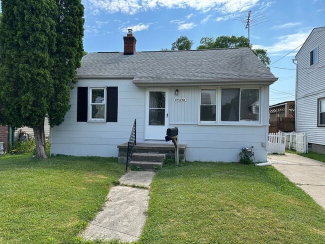 property at 27370 Pinehurst St