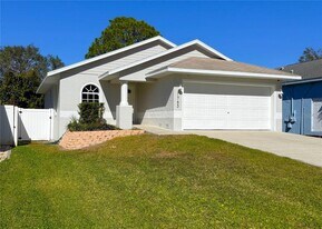 1763 Montana Ave NE in St. Petersburg, FL - Building Photo