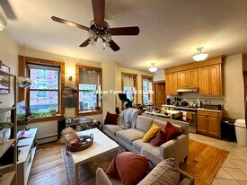 65 Phillips St, Unit 1 in Boston, MA - Building Photo