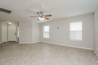 2823 Cypress Island Dr in Houston, TX - Building Photo - Building Photo