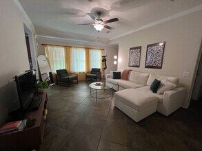 5601 Emma Thompson Way in Austin, TX - Building Photo - Building Photo