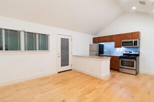 1309 E 52nd St, Unit 2 in Austin, TX - Building Photo