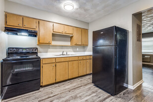 Southwest Apartments in Euless, TX - Building Photo