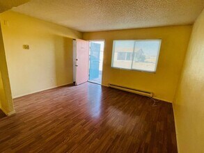 330 E Corona Rd in Tucson, AZ - Building Photo - Building Photo