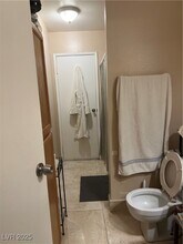 6648 Fredonia Dr in Las Vegas, NV - Building Photo - Building Photo