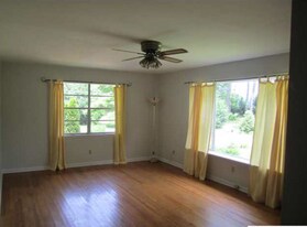 2894 Hwy 72 E in Huntsville, AL - Building Photo