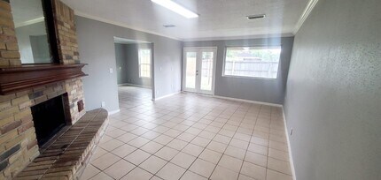 11315 Lands End Cir in Houston, TX - Building Photo - Building Photo