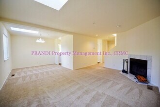 9 Bayview St in San Rafael, CA - Building Photo - Building Photo