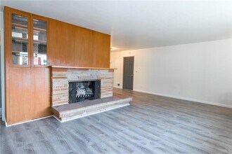 1437 Smith St in San Luis Obispo, CA - Building Photo - Building Photo