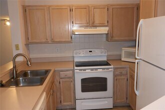 601 Island Pl Wy in Tampa, FL - Building Photo - Building Photo