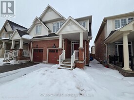 839 Miltonbrook Cres in Milton, ON - Building Photo
