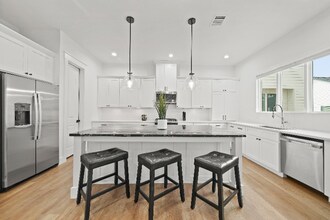 2510 Gray St in Houston, TX - Foto de edificio - Building Photo