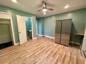 929 Clarissa St in Pittsburgh, PA - Building Photo - Building Photo