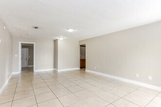 1181 NW 19th St in Fort Lauderdale, FL - Building Photo - Building Photo
